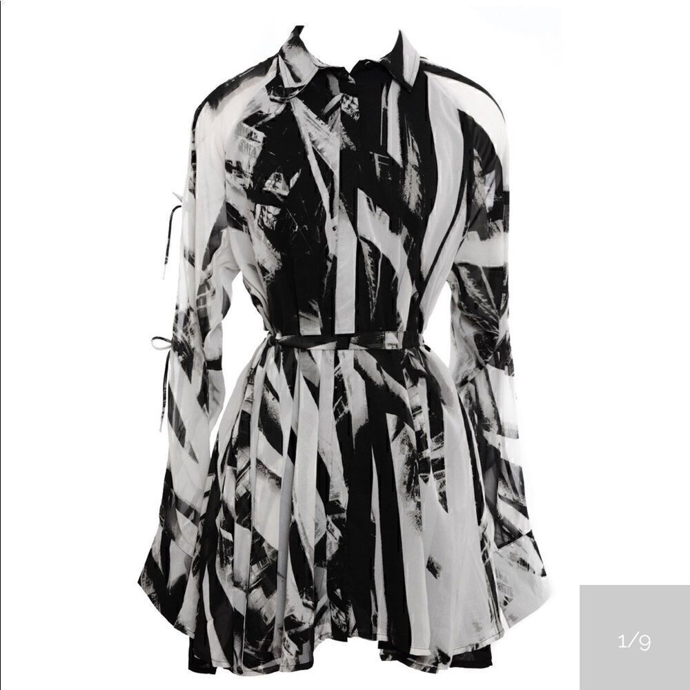 Religion Limit Tunic Black/White  NWT